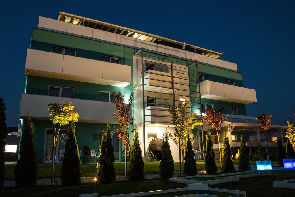 Osrodek Sea Star Premium Hotel Sarbinowo Ngoại thất bức ảnh