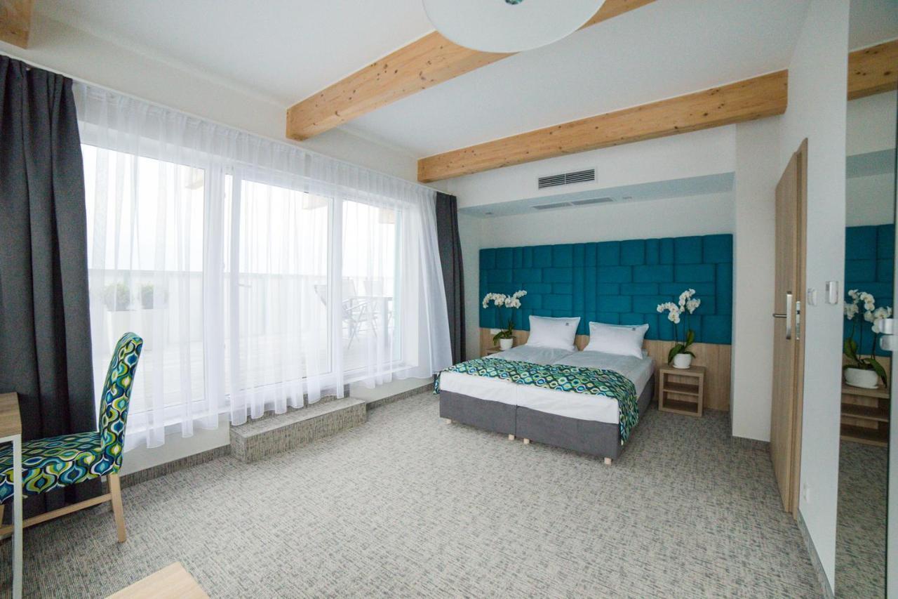Osrodek Sea Star Premium Hotel Sarbinowo Ngoại thất bức ảnh